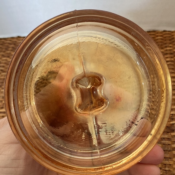 Jeanette Marigold carnival glass deer trinket box/powder lid 1940s - Picture 5 of 6